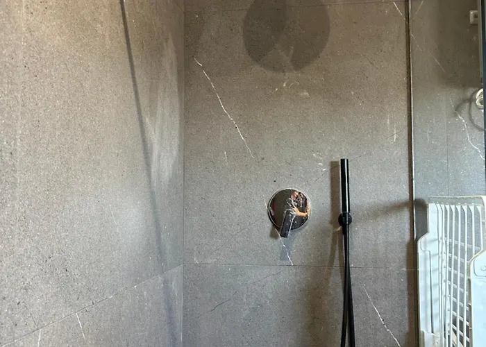 Green Apartment * טיראנה